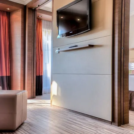Ac By Marriott Ambassadeur Antibes - Les Pins ז'ואן-לה-פינס